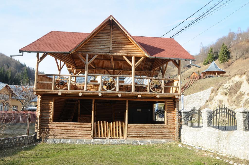 Casa Andu Hotel Dimbovicioara Exterior photo